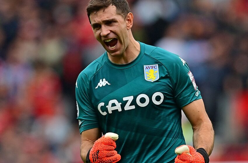  «Dibu» Martínez trabaja para mejorar su temperamento