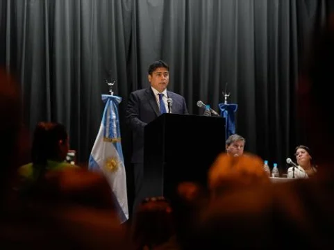  Santa Cruz, YPF y la transición energética: el plan de Vidal para el sector petrolero